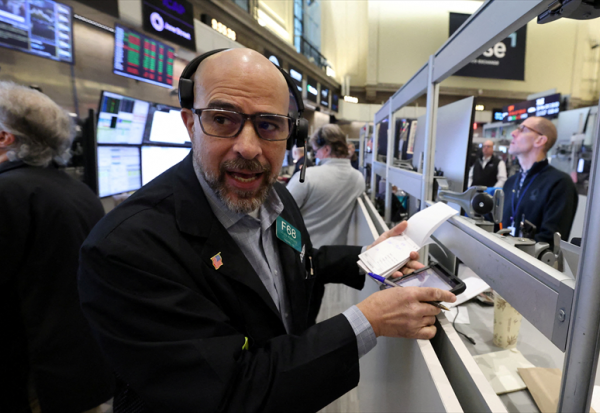 Wall Street : timide hausse attendue après la purge