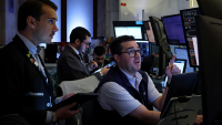 Wall Street : UnitedHealth flambe, Applied Materials plonge