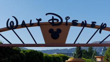Walt Disney : Josh D'Amaro confirmé en tant que successeur de Bob Iger !