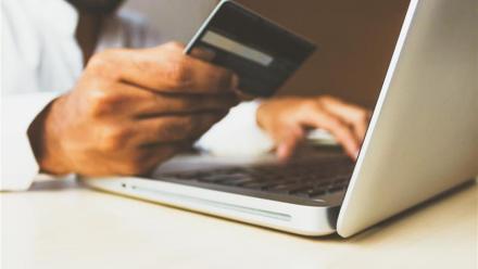 Yousign et Tink s'associent pour proposer une solution unifiée de vérification bancaire et de signature électronique