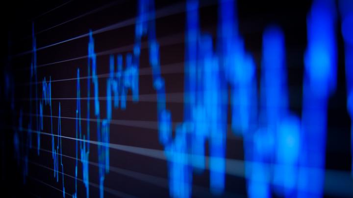 Alcon voit plus clair, Intercontinental déçoit